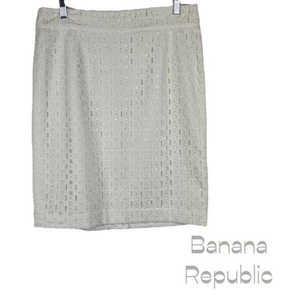 Banana Republic White 100% Cotton Embroidered Lace‎ Cottage Skirt NWOT Size 10 - Picture 1 of 11